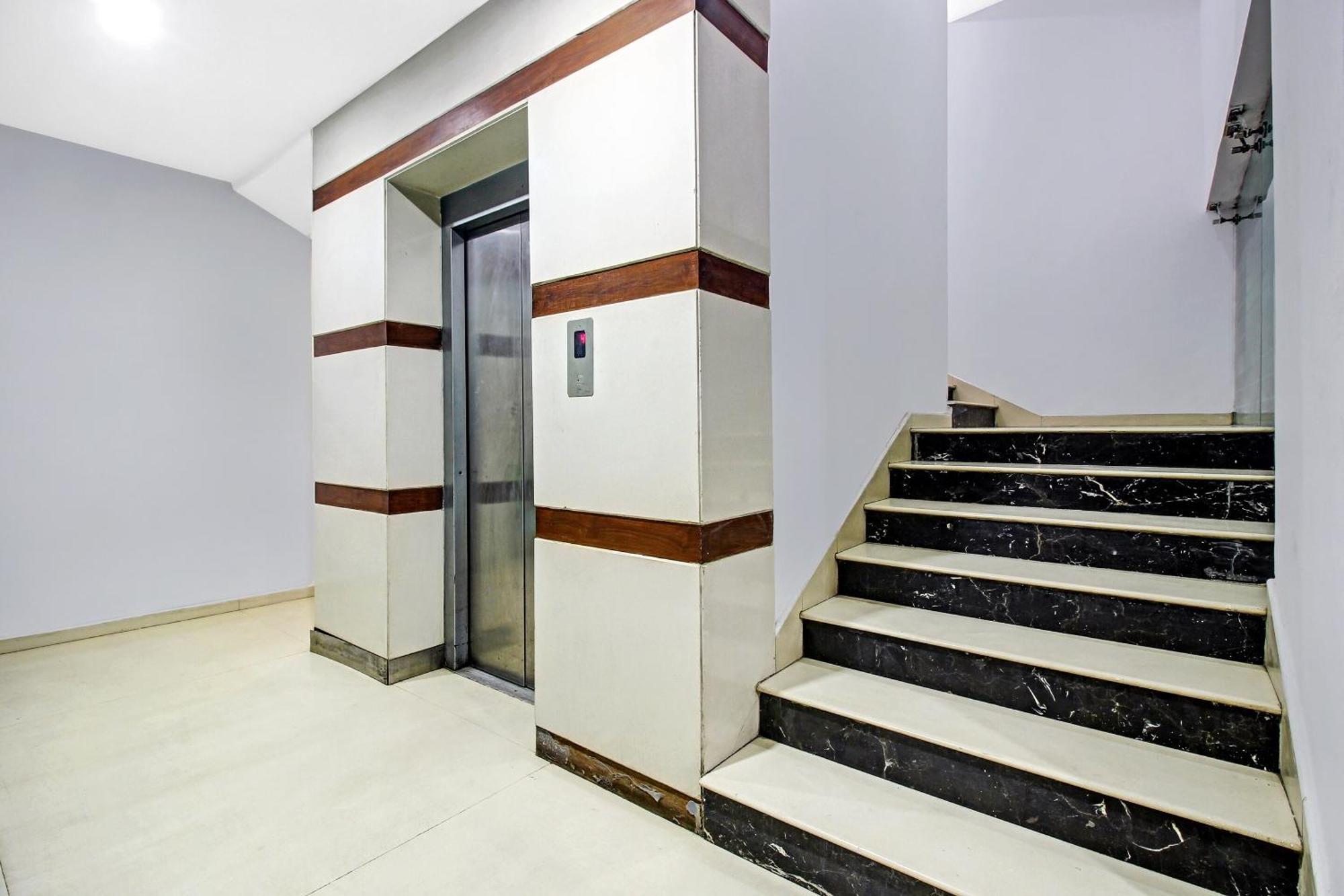 Townhouse Oak The Margi Hotel Near Yosufguda Metro Station Hajdarabad Zewnętrze zdjęcie